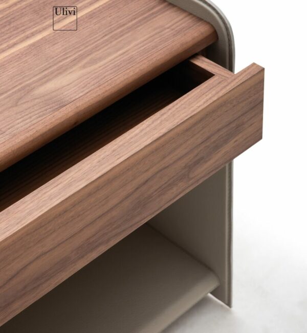Итальянская прикроватная тумбочка Benny Imperial от Ulivi