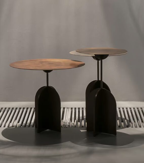 Итальянский столик Nicola от De Castelli