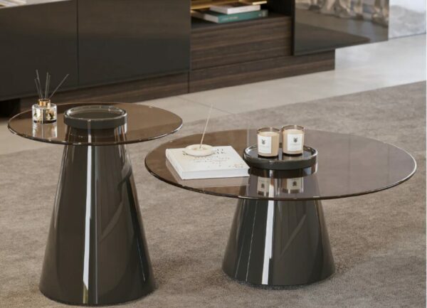 Дизайнерский приставной столик Vollmer 3