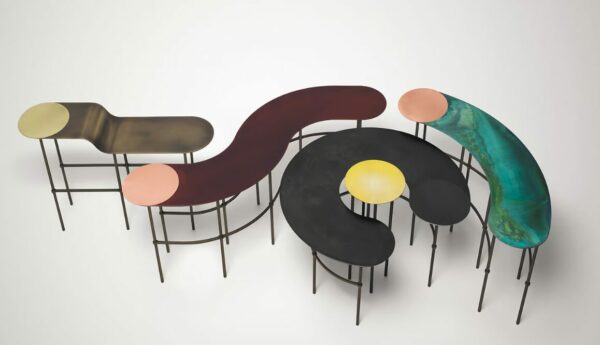 Итальянский столик Scribble от De Castelli