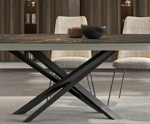 Дизайнерский стол Extendable Lig от Evanyrouse (Португалия)