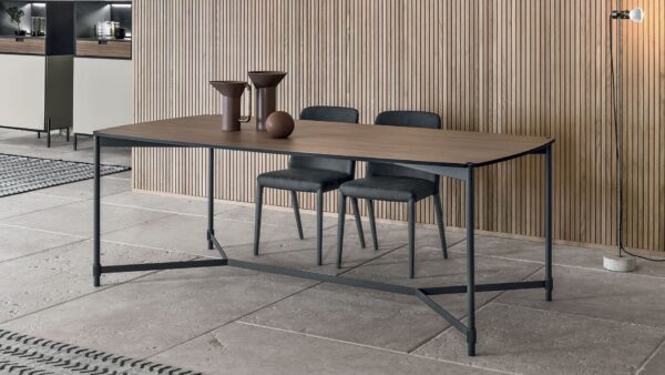 Итальянский стол Tower от Tomasella