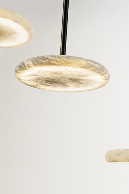 Дизайнерский подвесной светильник NUVOL от United Alabaster (Испания)