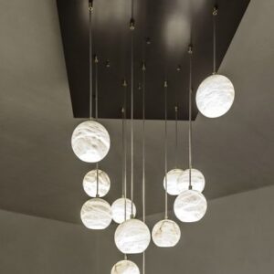 Дизайнерский подвесной светильник RAIN BALLS от United Alabaster (Испания)