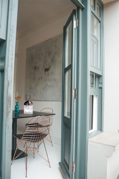 Дизайнерская настольная лампа WIRELESS GLANS 3