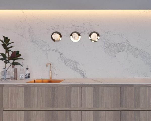 Дизайнерская настенная лампа SATURN CYCLE от United Alabaster (Испания)