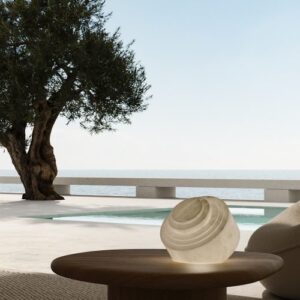 Дизайнерская настольная лампа AD 1930 от United Alabaster (Испания)