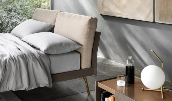 Итальянская кровать Abbraccio Grafic от SANGIACOMO