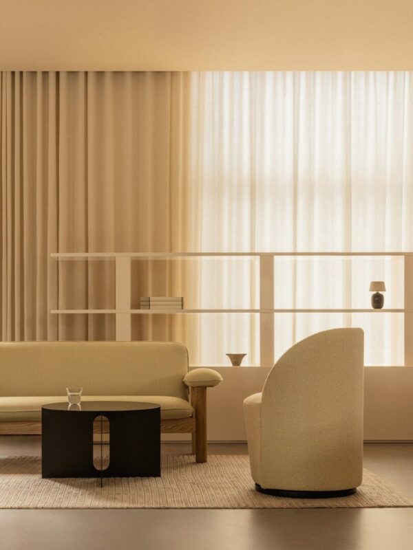 Итальянский столик Androgyne Ø63 3