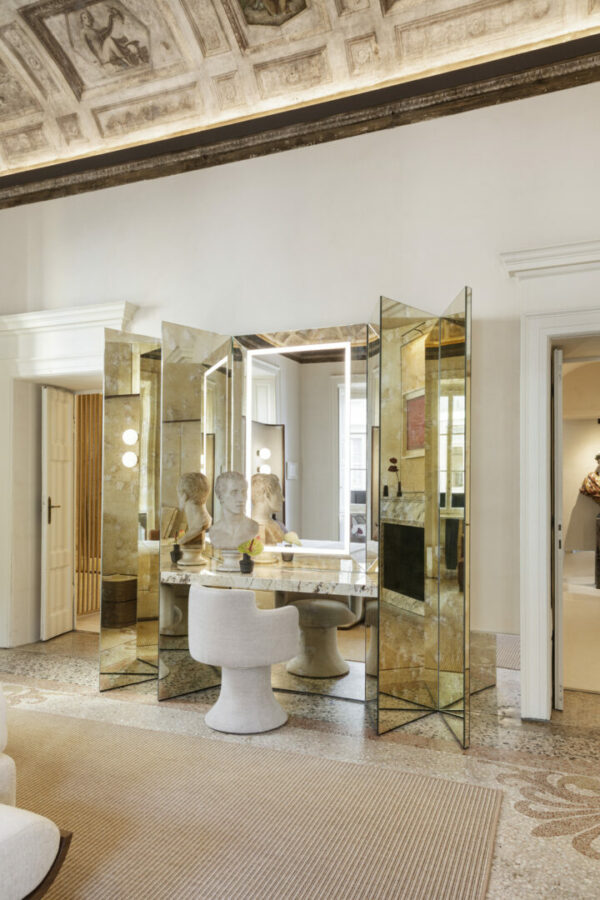 Итальянский туалетный столик Tiberio от Conte Casa