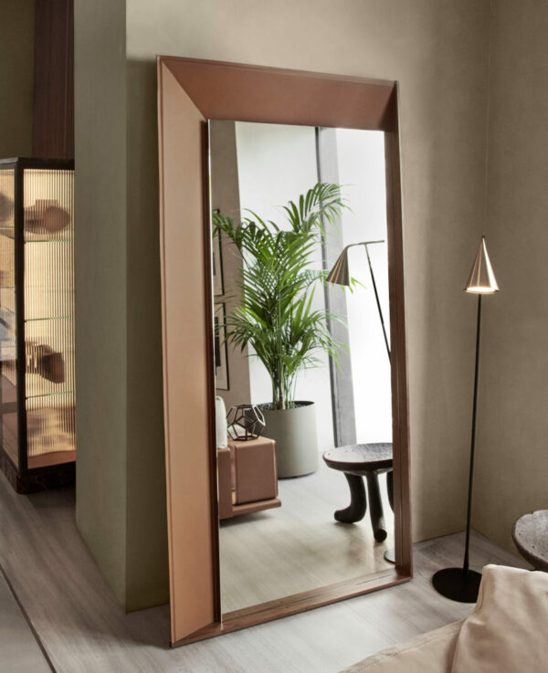 Итальянское зеркало C’est moi от Conte Casa