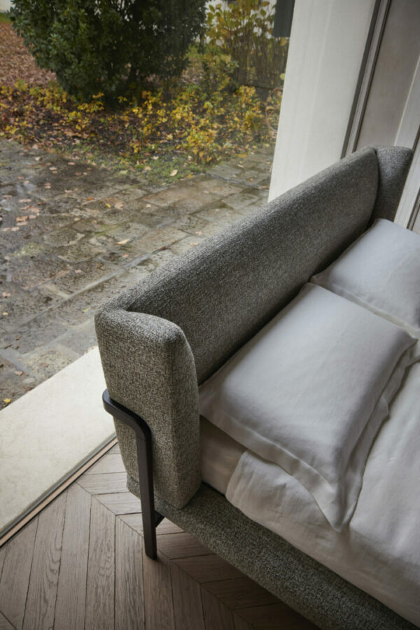 Итальянская кровать Dominick 4