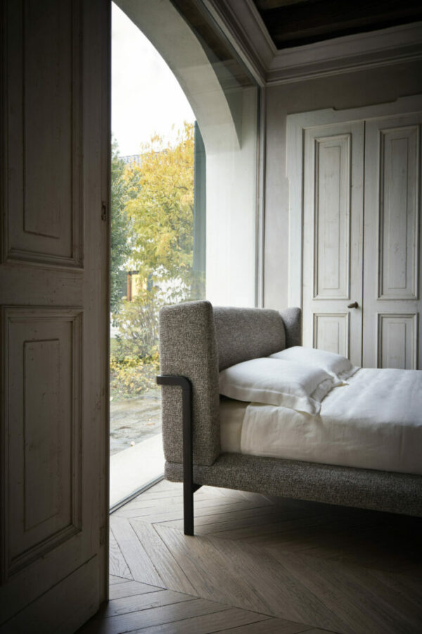 Итальянская кровать Dominick 3