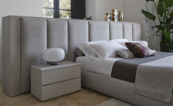 Итальянская кровать Wall 3