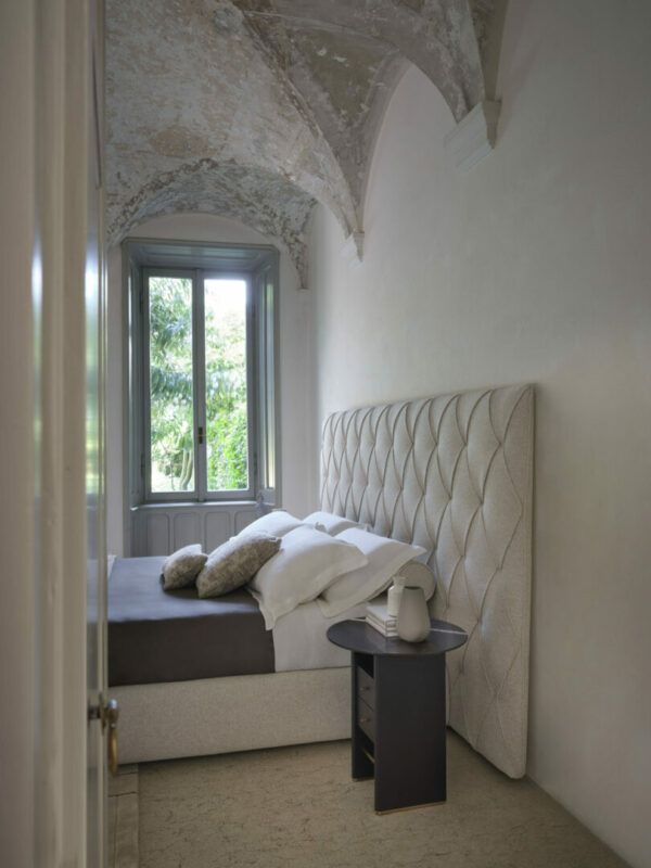 Итальянский столик Vincent от Conte Casa