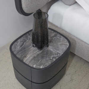 Итальянская прикроватная тумбочка OKE 8