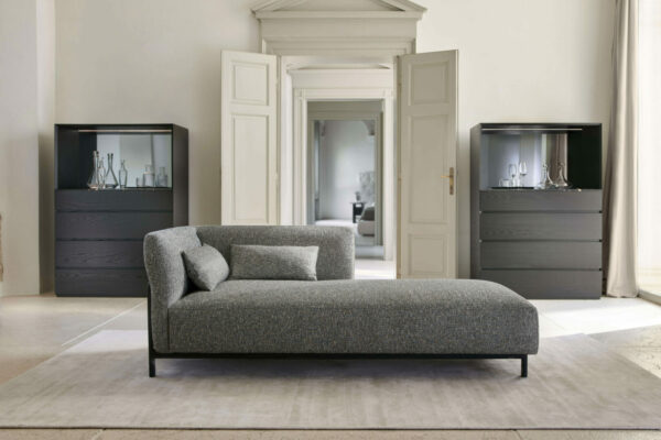 Итальянский диван Dominick от Conte Casa