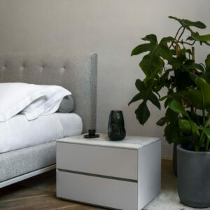 Итальянская прикроватная тумба Hugs от Conte Casa