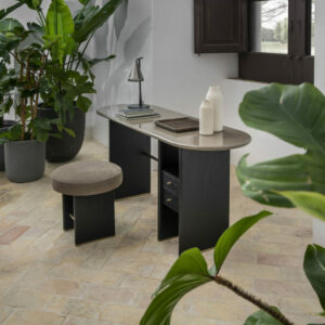 Итальянский письменный стол VINCENT от Conte Casa