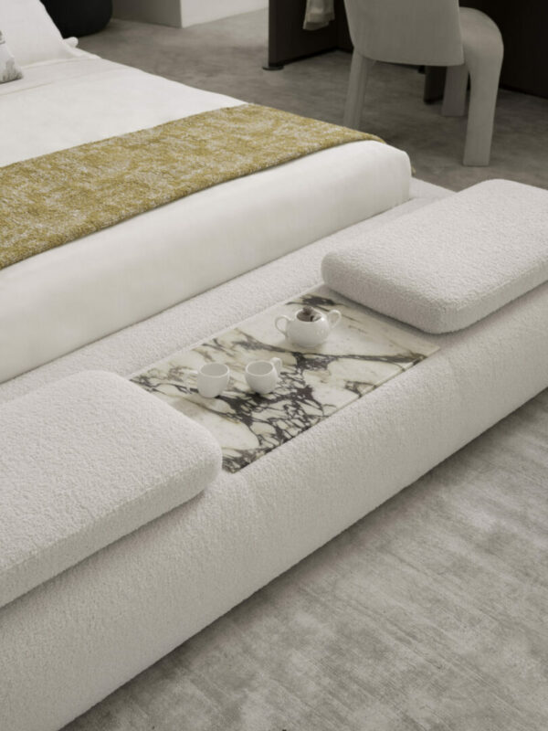 Итальянская кровать MOU 3