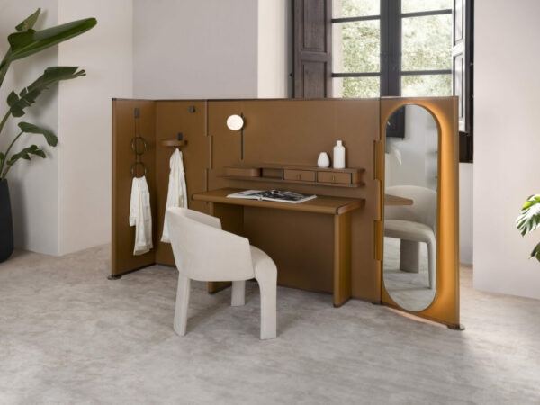 Итальянский письменный стол CHARADE от Conte Casa