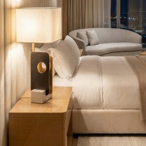 Итальянская настольная лампа Due e Tre Piastre 3