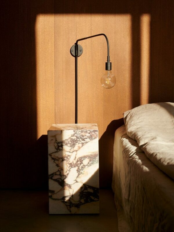 Итальянский столик Plinth Tall 4