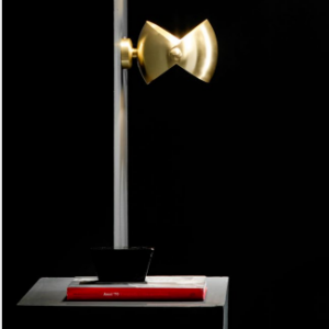 Итальянская настольная лампа Eirene от Esperia