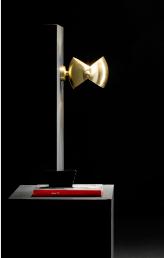 Итальянская настольная лампа Eirene от Esperia