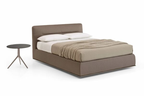 Итальянская кровать Dorian от SANGIACOMO