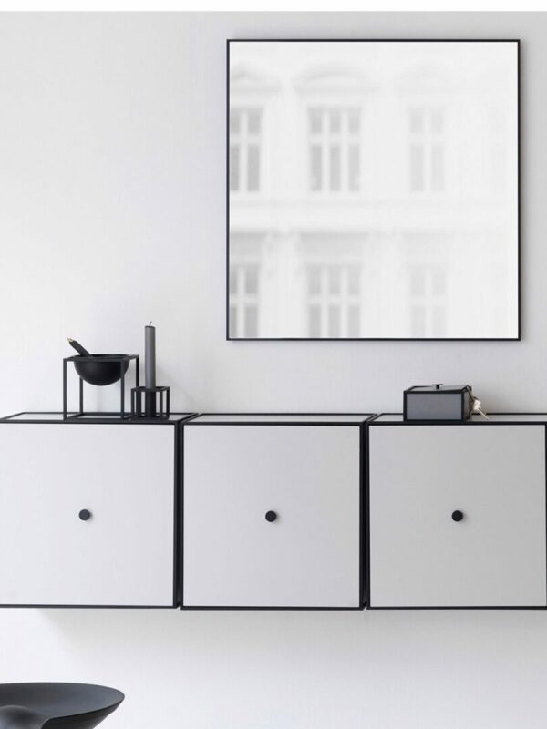 Итальянское зеркало View от Audo