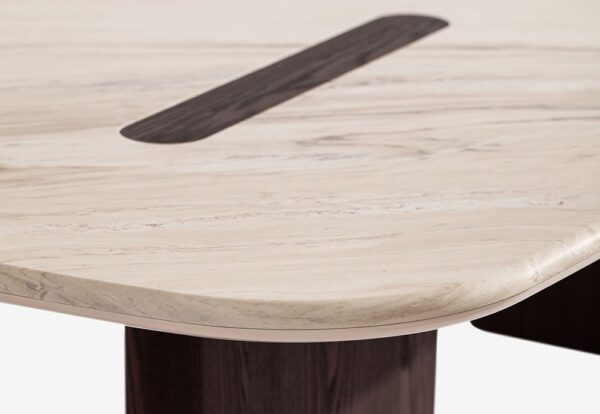 Итальянский стол Linea T от Carpanese Home