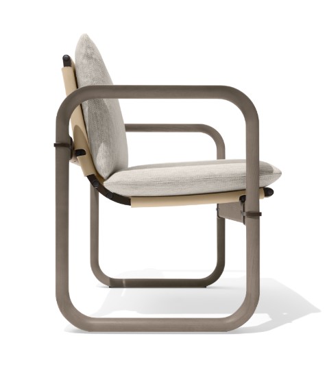 Итальянское кресло Loop от Giorgetti